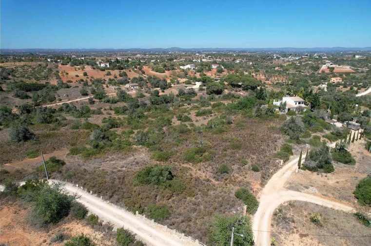 Terreno para Venda em Armação de Pera Foto 4