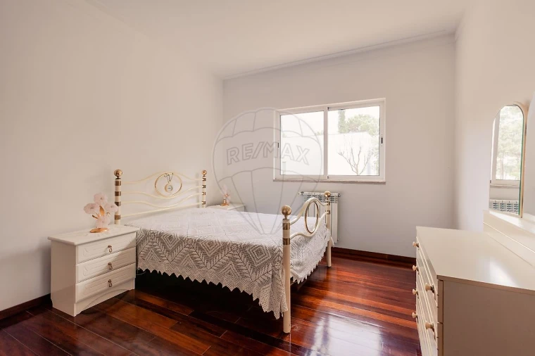Moradia T5 para Venda em Charneca de Caparica e Sobreda Foto 46