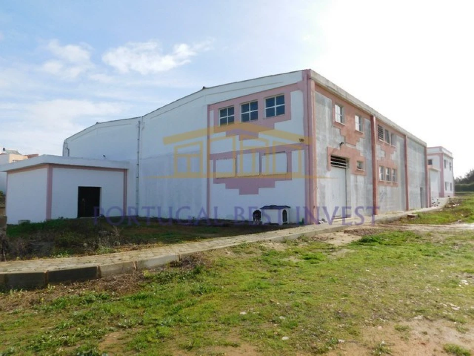 Armazém para Venda em Armação de Pera Foto 3