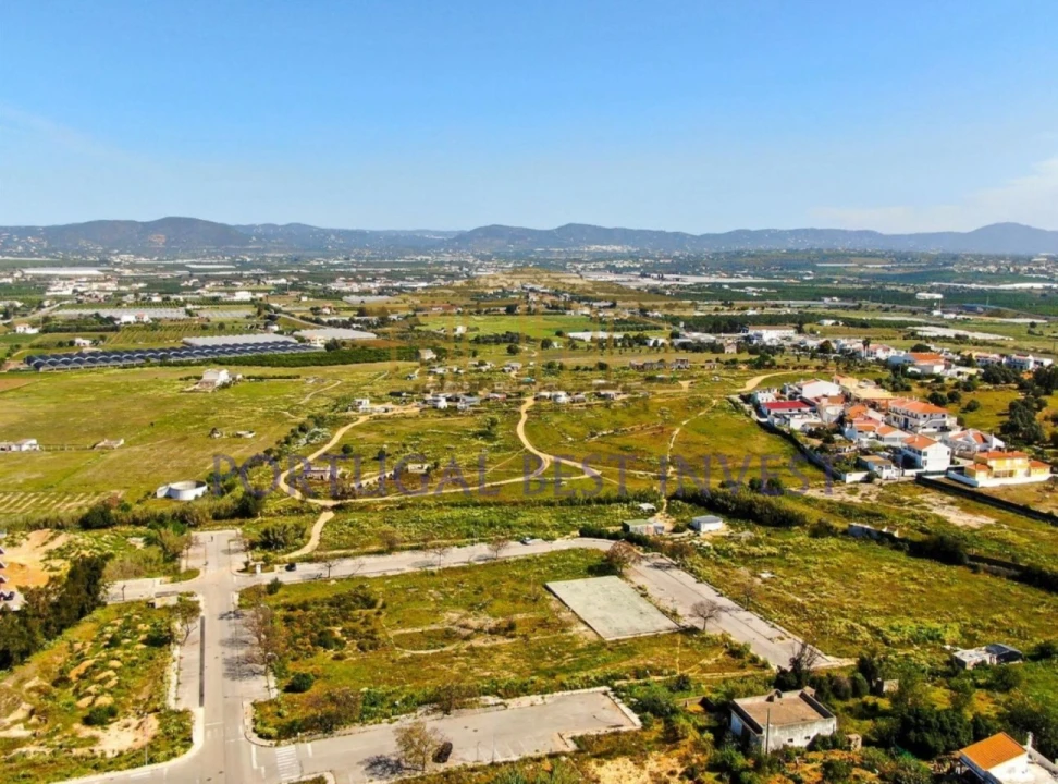 Terreno para Venda em Faro (Sé e São Pedro) Foto 1