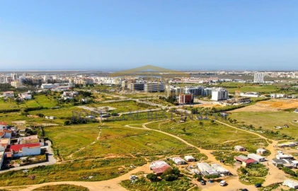 Terreno para Venda em Faro (Sé e São Pedro)