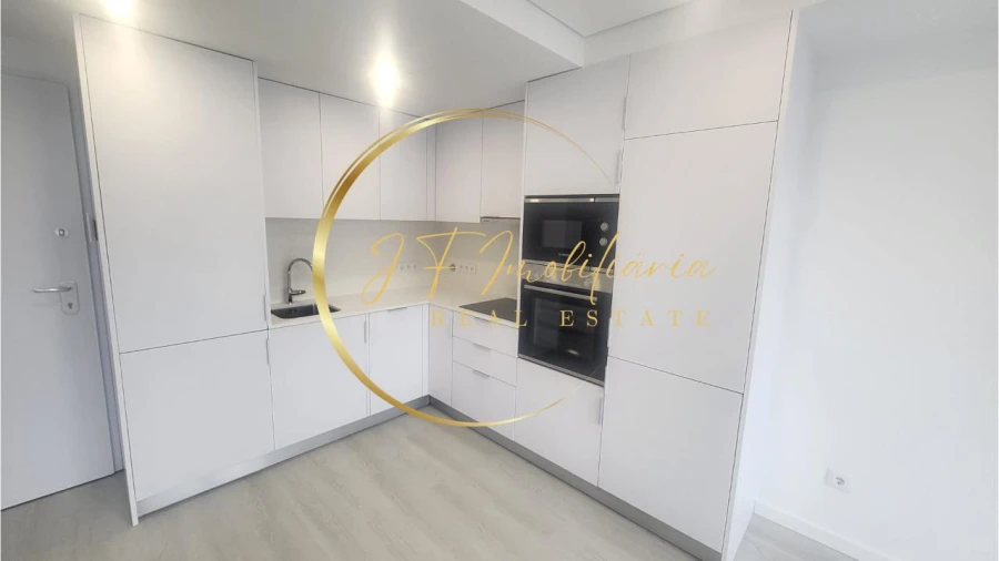 Apartamento T1 para Venda em Glória e Vera Cruz Foto 3