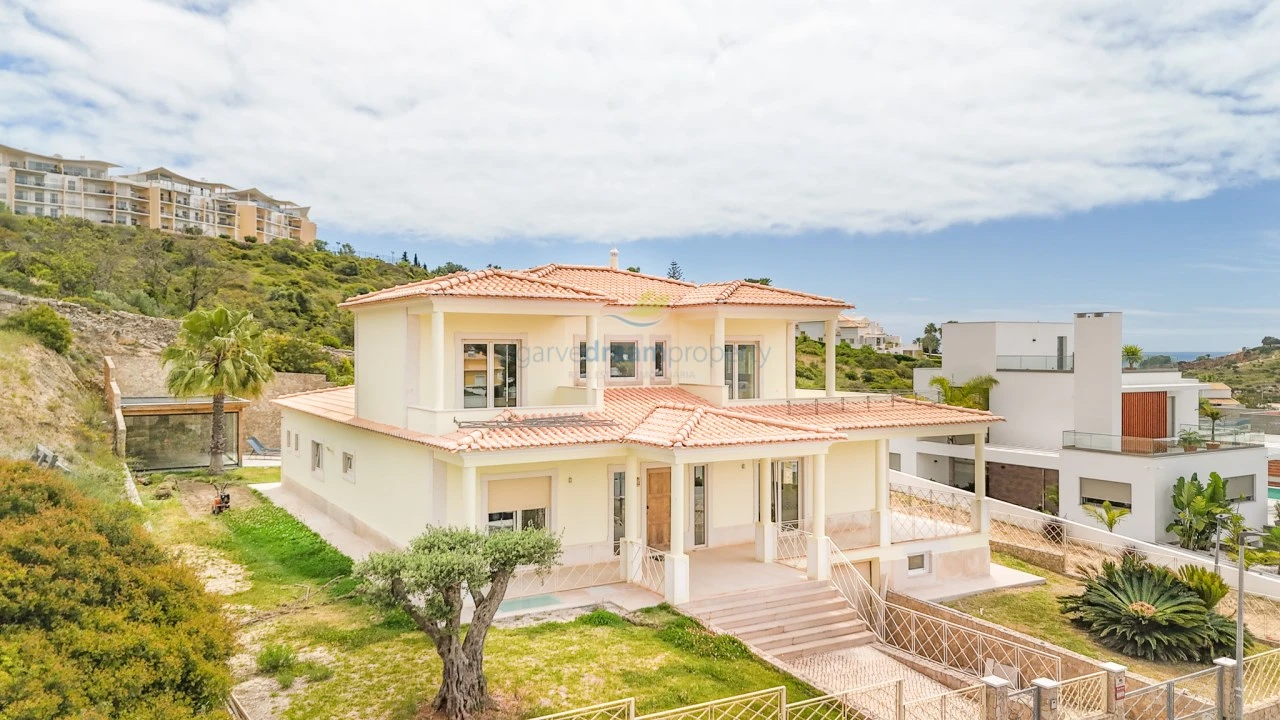 Moradia T4 para Venda em Albufeira e Olhos de Água Foto 3