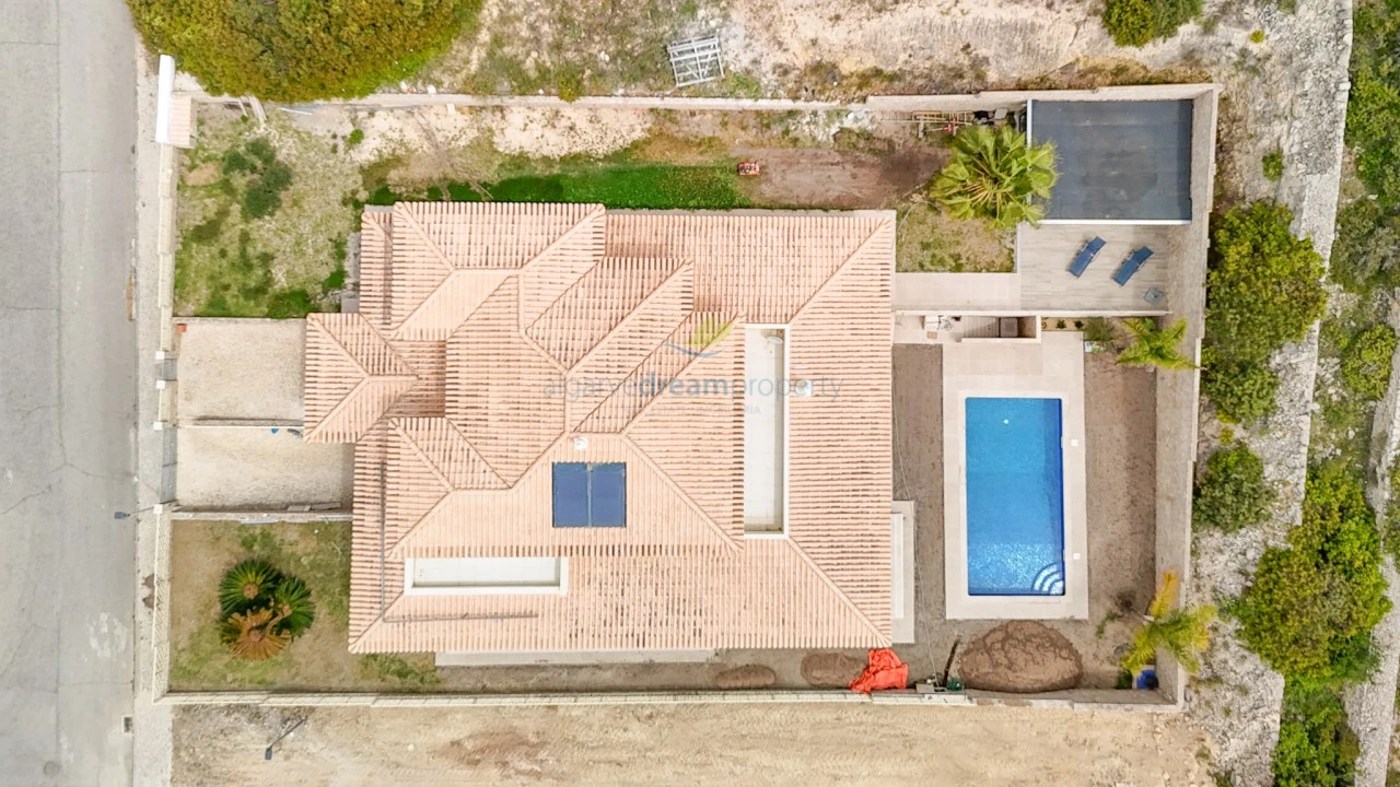 Moradia T4 para Venda em Albufeira e Olhos de Água Foto 47