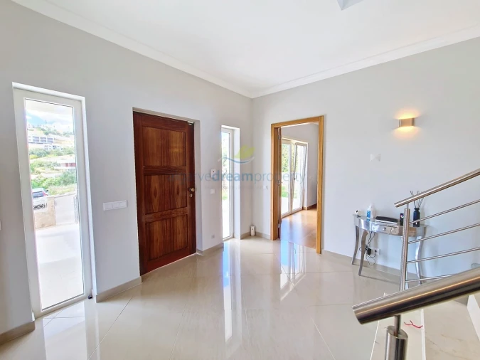 Moradia T4 para Venda em Albufeira e Olhos de Água Foto 6