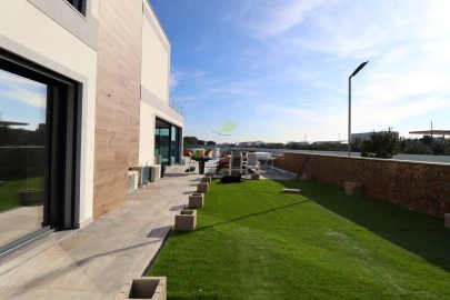 Moradia T3 para Venda em Albufeira e Olhos de Água