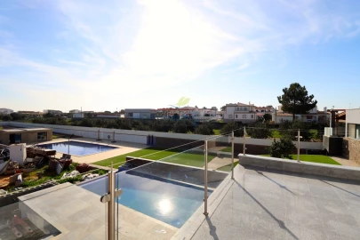 Moradia T3 para Venda em Albufeira e Olhos de Água