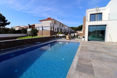Moradia T3 para Venda em Albufeira e Olhos de Água