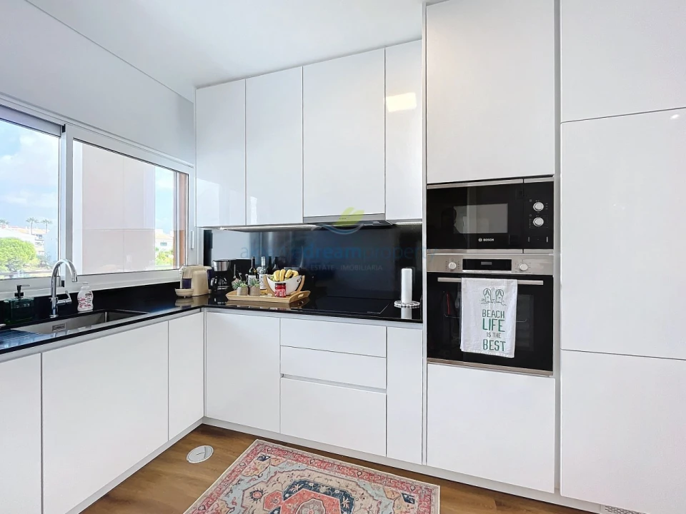 Apartamento T2 para Venda em Albufeira e Olhos de Água Foto 5