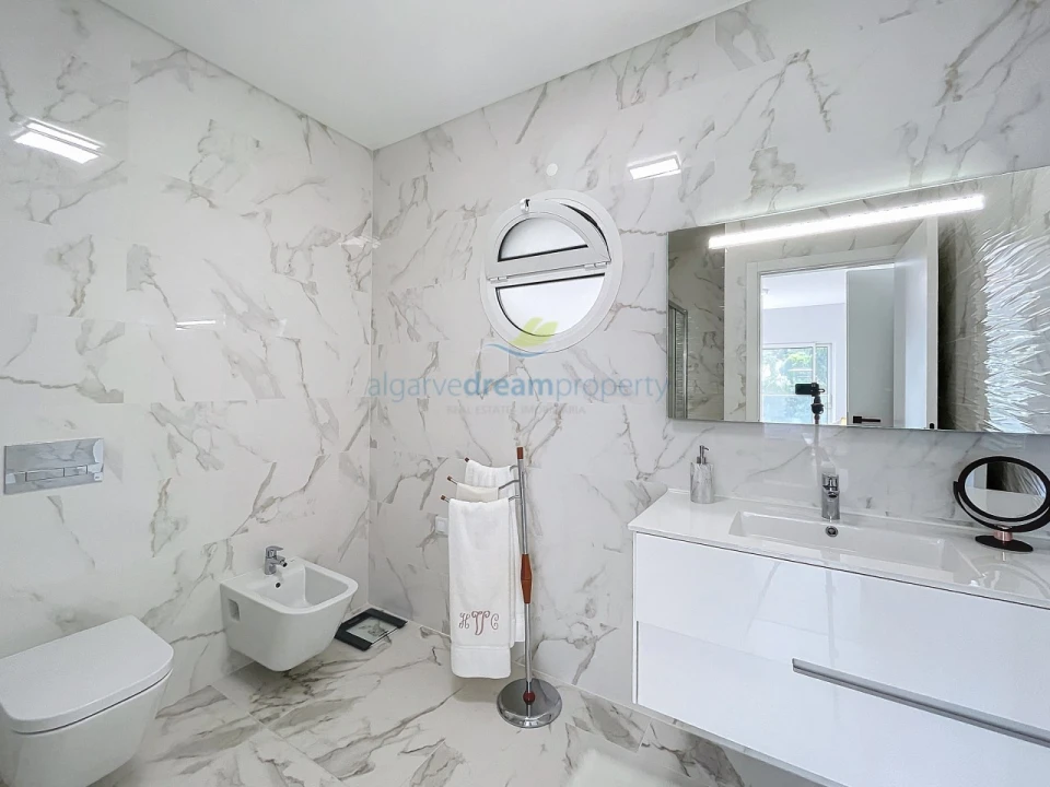 Apartamento T2 para Venda em Albufeira e Olhos de Água Foto 18