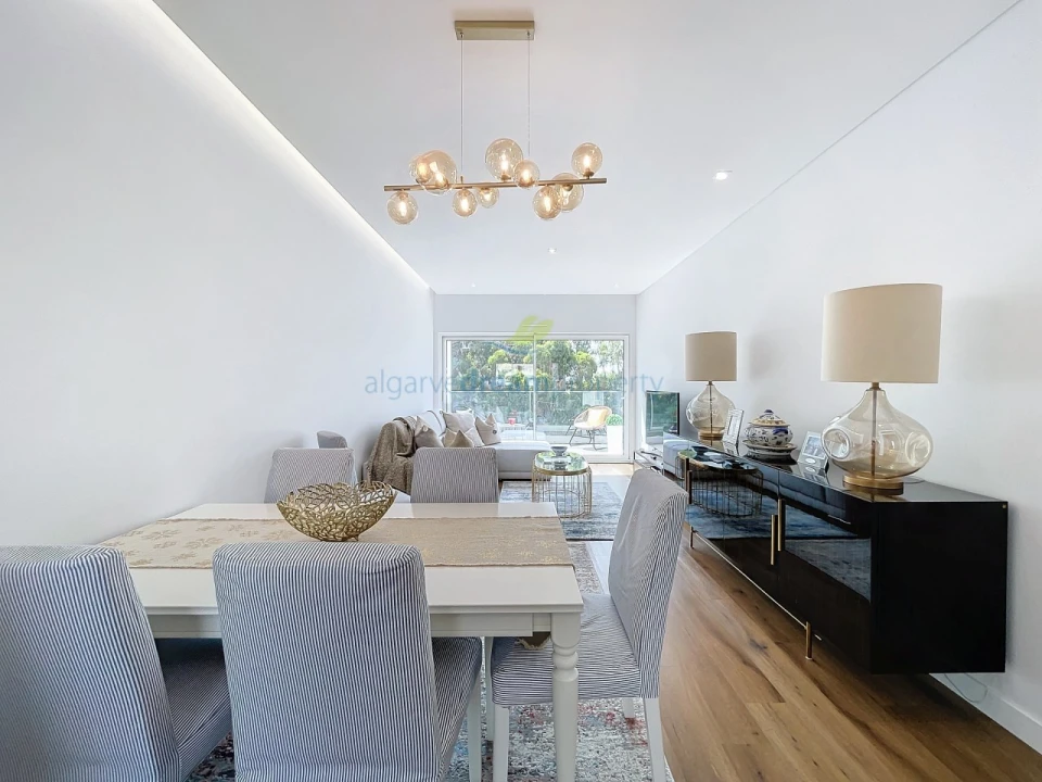Apartamento T2 para Venda em Albufeira e Olhos de Água Foto 1