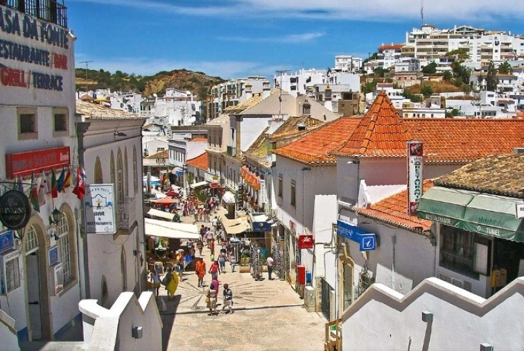 Terreno Comércio / Armazém para Venda em Albufeira e Olhos de Água Foto 9