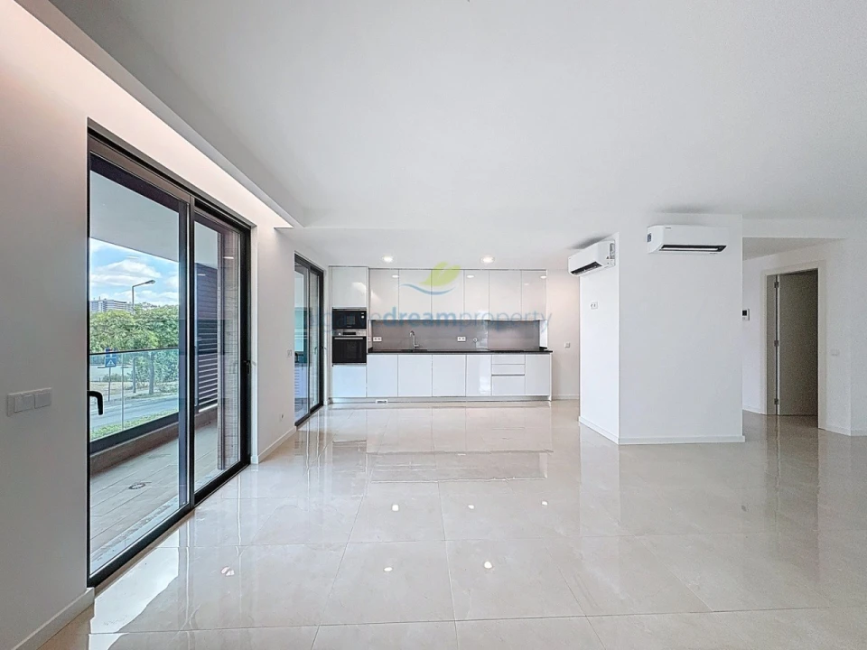 Apartamento T3 para Venda em Albufeira e Olhos de Água Foto 2