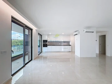 Apartamento T3 para Venda em Albufeira e Olhos de Água