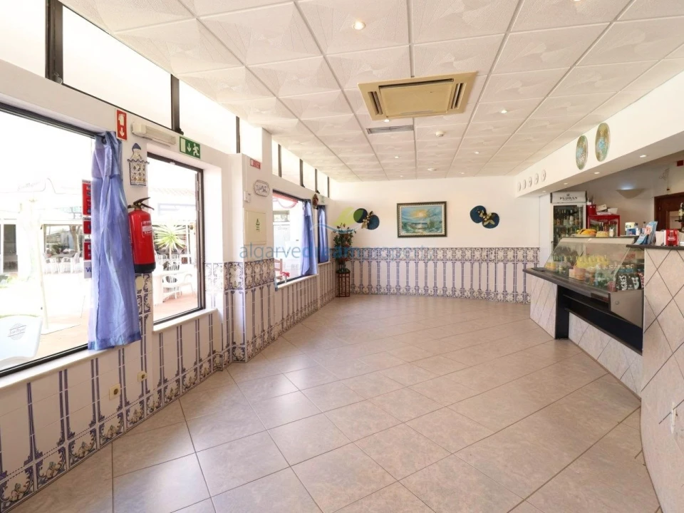 Negócio para Venda em Albufeira e Olhos de Água Foto 3