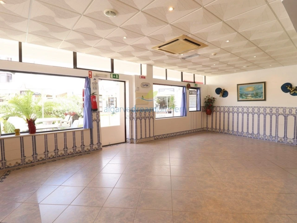 Negócio para Venda em Albufeira e Olhos de Água Foto 19