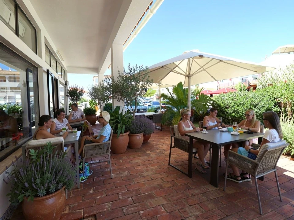 Negócio para Venda em Albufeira e Olhos de Água Foto 24