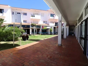 Negócio para Venda em Albufeira e Olhos de Água