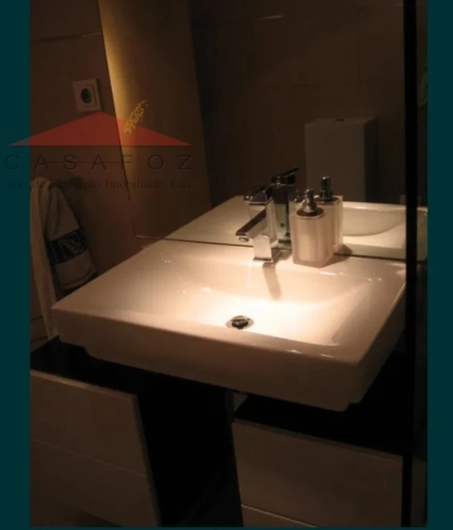 Apartamento T1 para Arrendamento em Aldoar, Foz do Douro e Nevogilde Foto 8