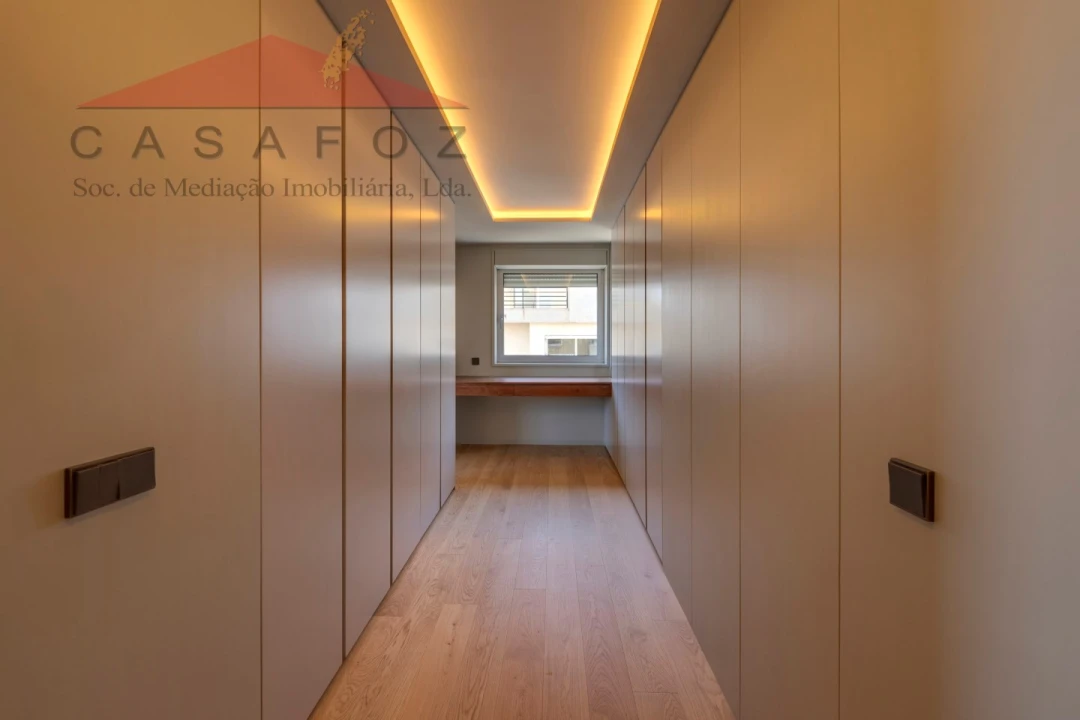Apartamento T3 para Venda em Aldoar, Foz do Douro e Nevogilde Foto 31