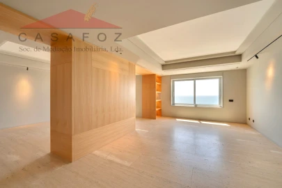 Apartamento T3 para Venda em Aldoar, Foz do Douro e Nevogilde