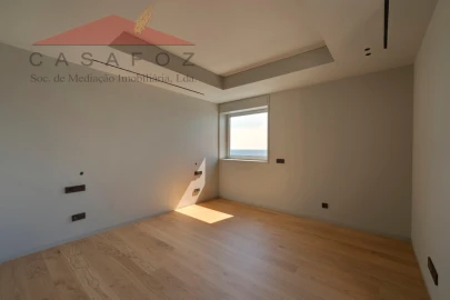 Apartamento T3 para Venda em Aldoar, Foz do Douro e Nevogilde