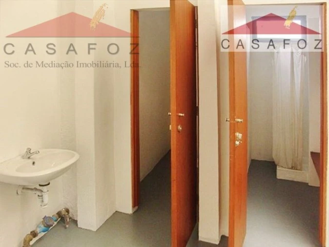 Armazém para Arrendamento em Paranhos Foto 5