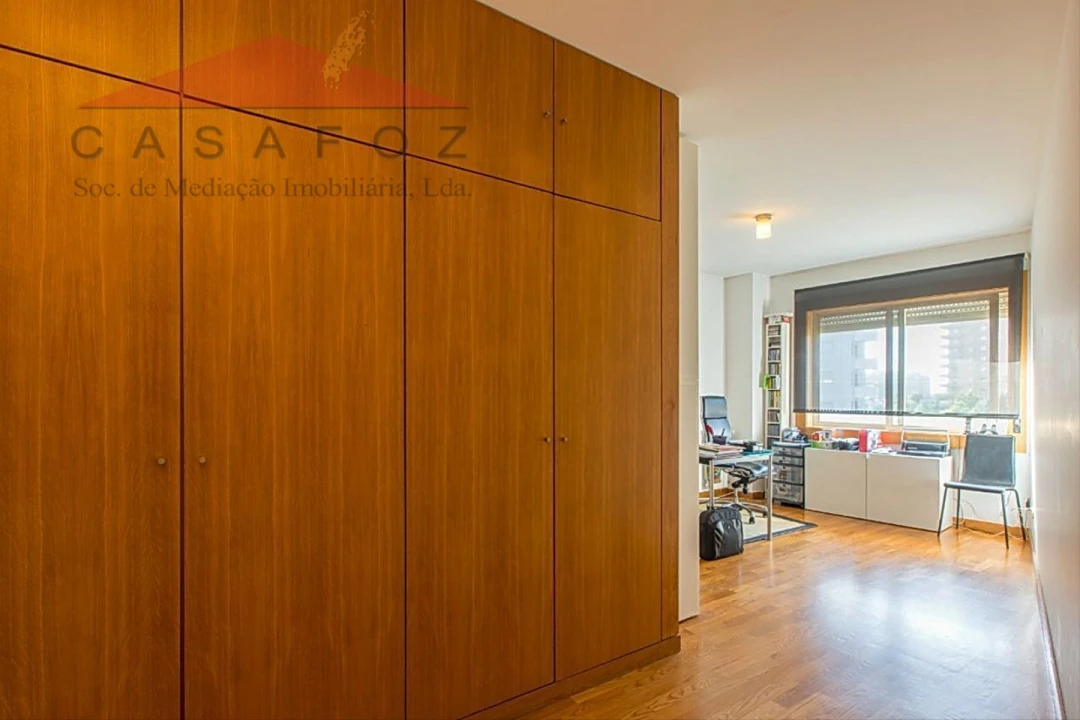 Apartamento T3 para Venda em Aldoar, Foz do Douro e Nevogilde Foto 26