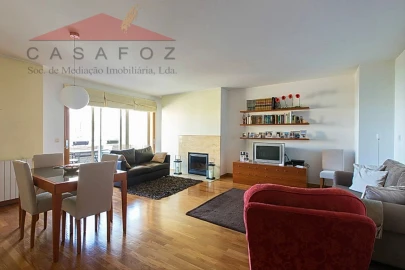 Apartamento T3 para Venda em Aldoar, Foz do Douro e Nevogilde