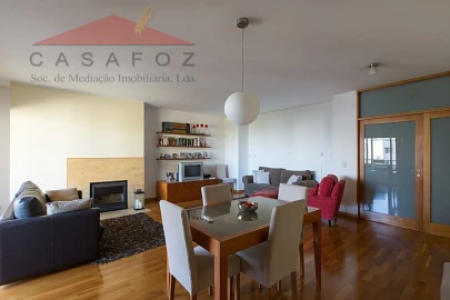 Apartamento T3 para Venda em Aldoar, Foz do Douro e Nevogilde