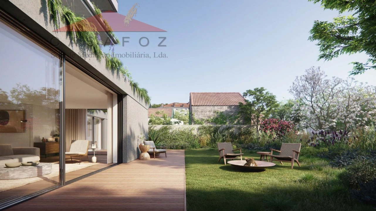 Apartamento T4 para Venda em Aldoar, Foz do Douro e Nevogilde Foto 1