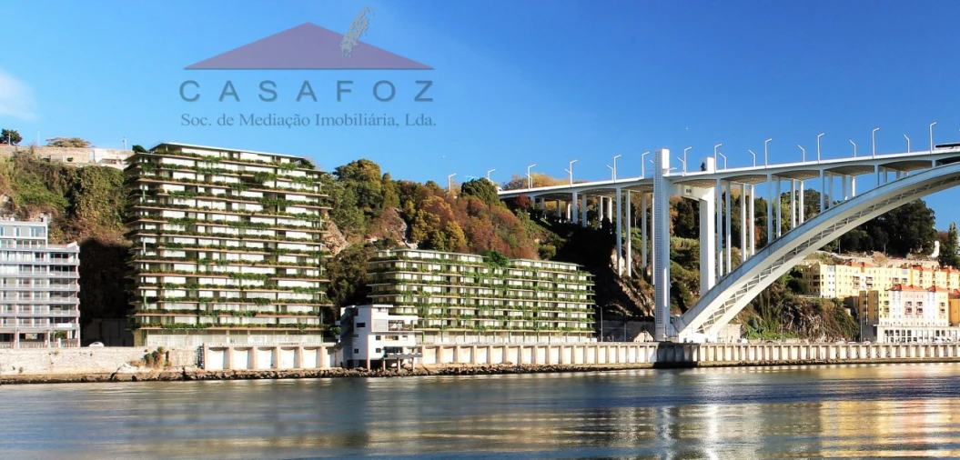 Loja para Venda em Lordelo do Ouro e Massarelos Foto 1