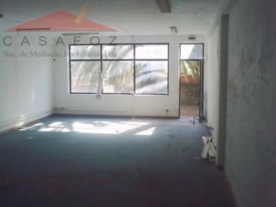 Loja para Venda em Cedofeita, Santo Ildefonso, Sé, Miragaia, São Nicolau e Vitória Foto 1