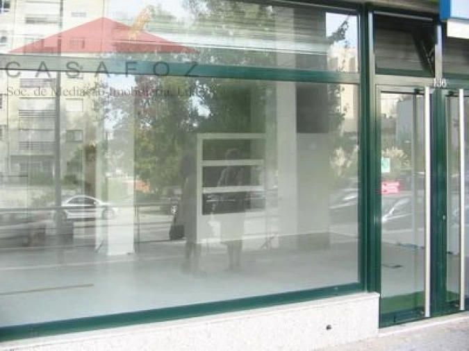 Loja para Venda em Ramalde Foto 4