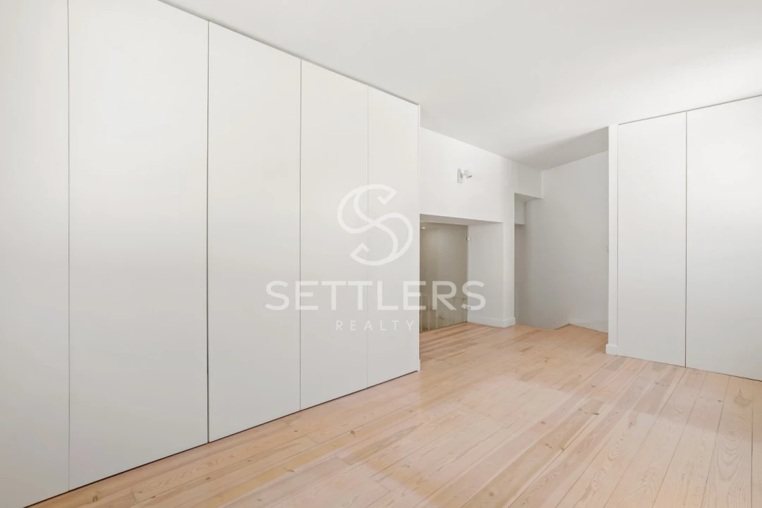 Prédio para Venda em Carcavelos e Parede Foto 17