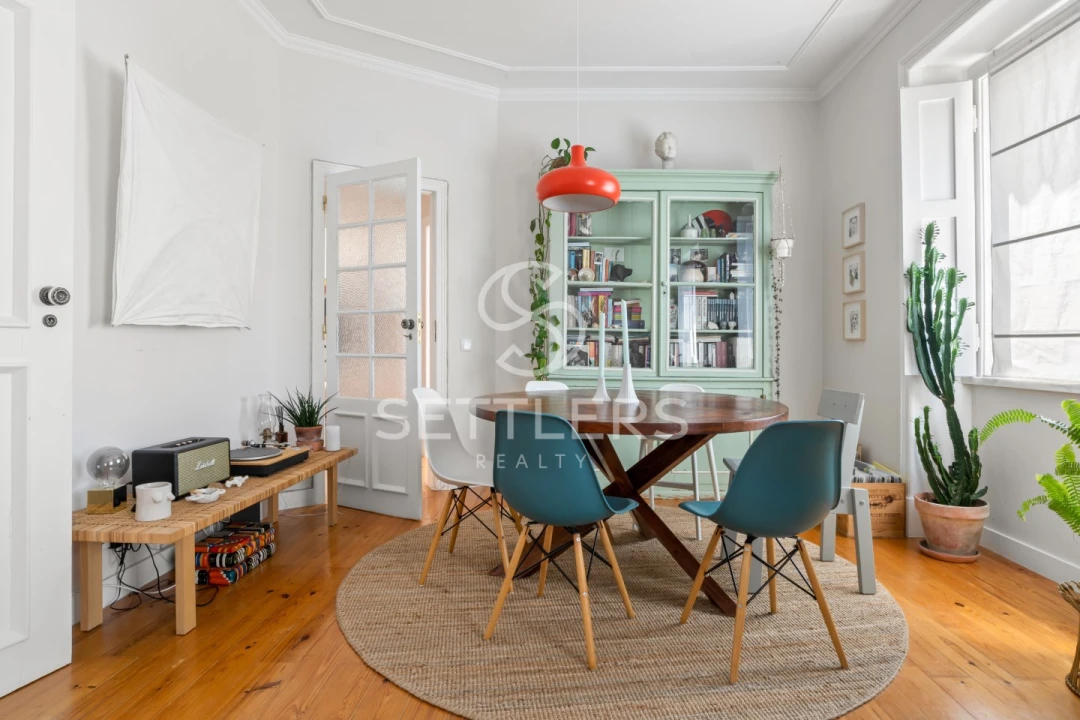 Prédio para Venda em Carcavelos e Parede Foto 34