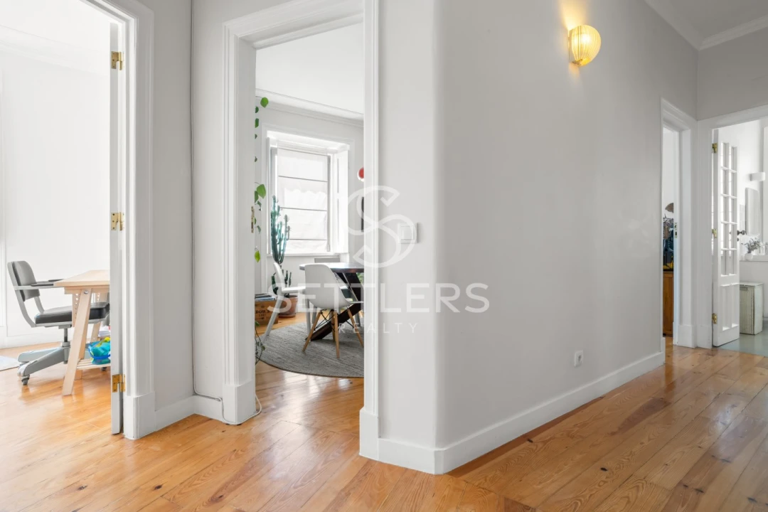 Prédio para Venda em Carcavelos e Parede Foto 38