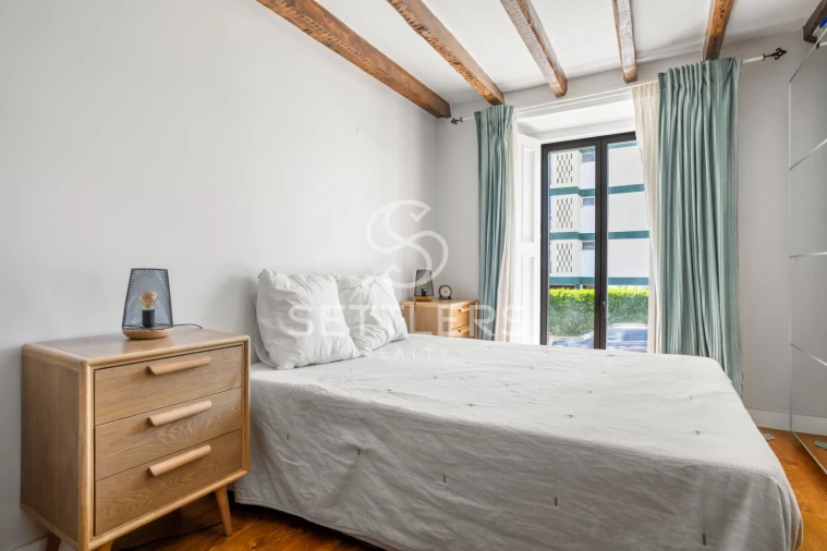 Prédio para Venda em Carcavelos e Parede Foto 26