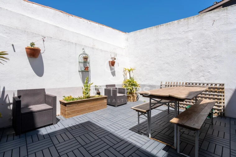 Prédio para Venda em Carcavelos e Parede Foto 27