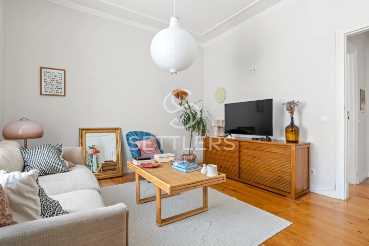 Prédio para Venda em Carcavelos e Parede Foto 33