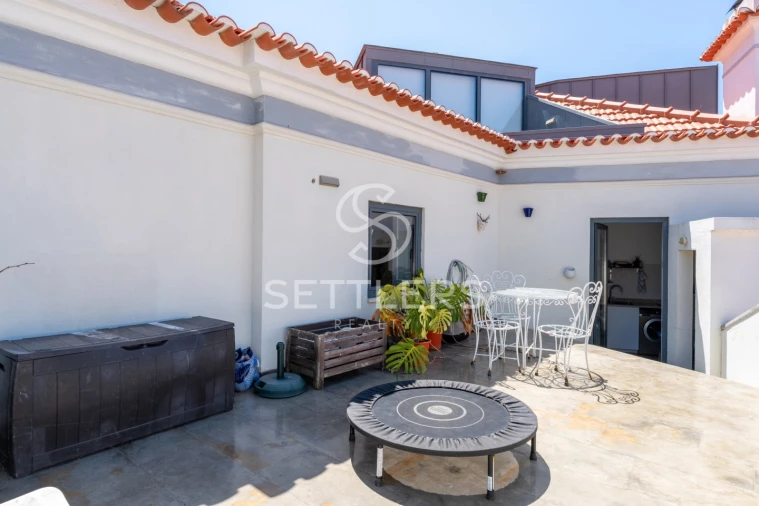 Prédio para Venda em Carcavelos e Parede Foto 36