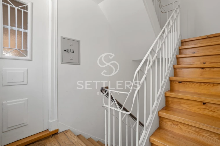 Prédio para Venda em Carcavelos e Parede Foto 54