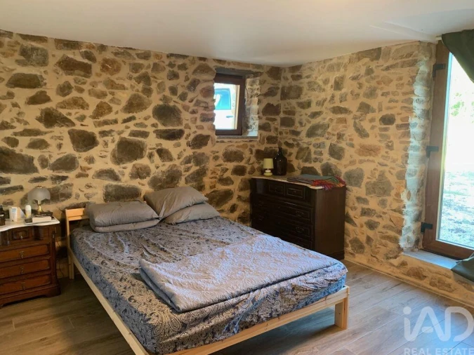 Moradia T1 para Venda em Aguda Foto 4