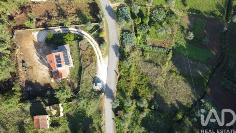 Moradia T1 para Venda em Aguda Foto 28