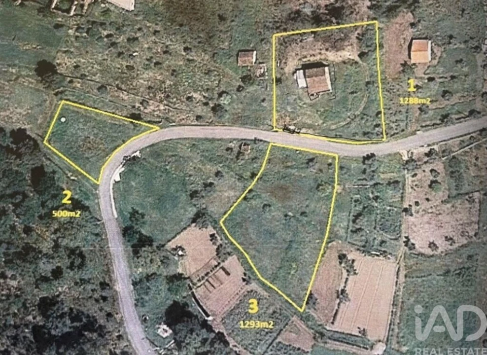 Moradia T1 para Venda em Aguda Foto 27