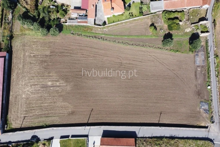 Terreno para Venda em Vila Cova e Feitos Foto 3