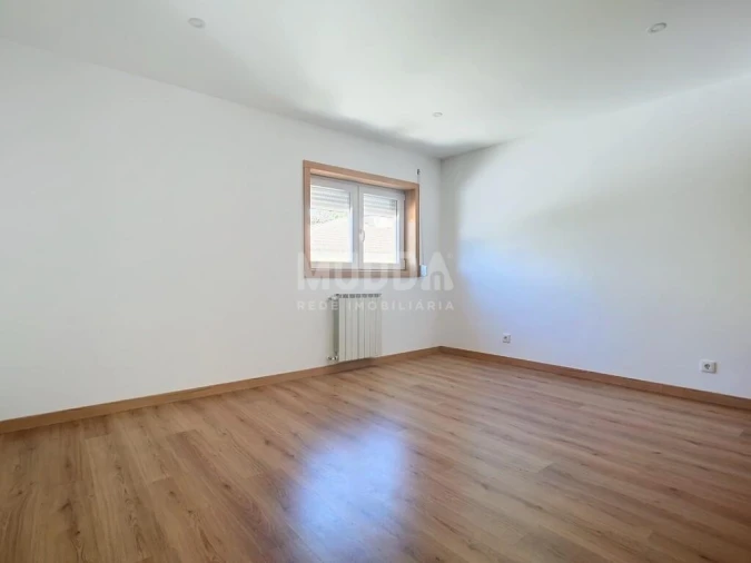 Moradia T5 para Venda em São Pedro de Agostem Foto 13