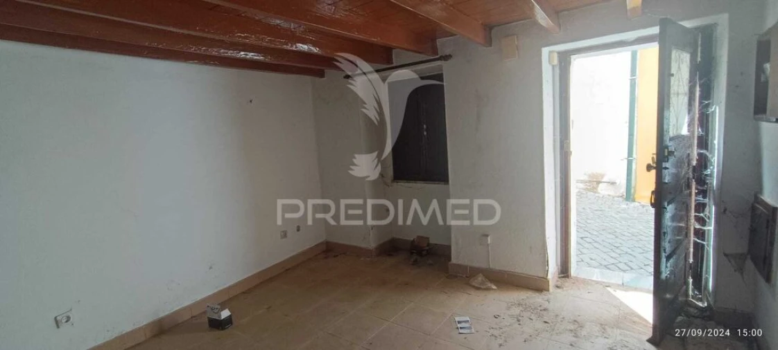 Moradia T2 para Venda em Montalvão Foto 3