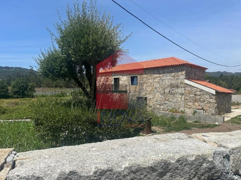 Moradia T2 para Venda em Lanhas Foto 35