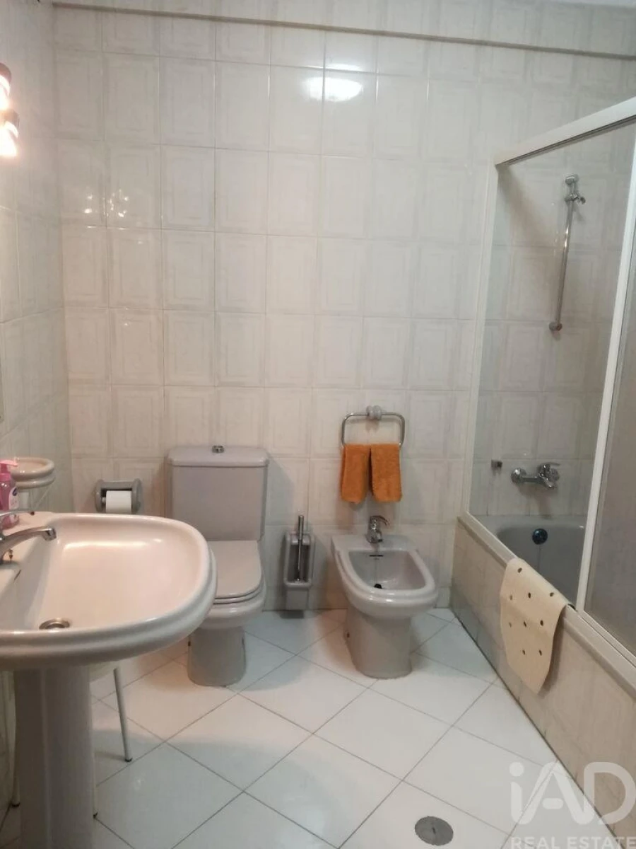 Apartamento T2 para Venda em Quarteira Foto 16